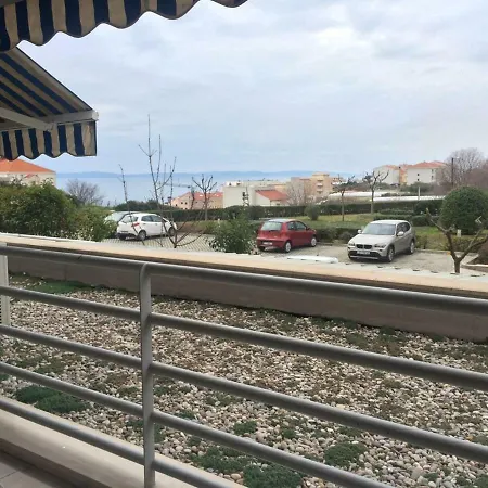 Urban Sonya Apartment