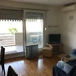 Apartment Sea View Private Parking Near